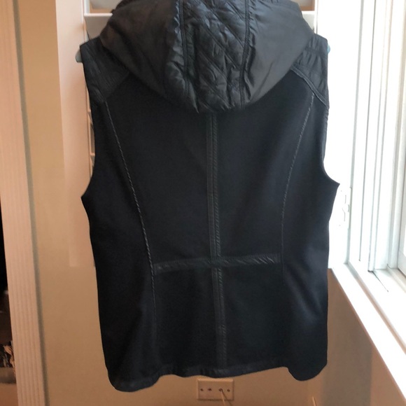 WHBM vest - Picture 4 of 4